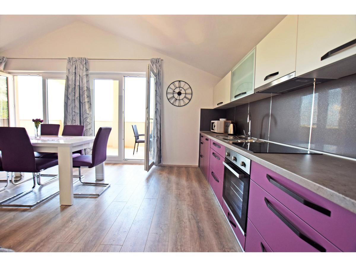 Apartman Branka Starigrad Paklenica Bilik gambar